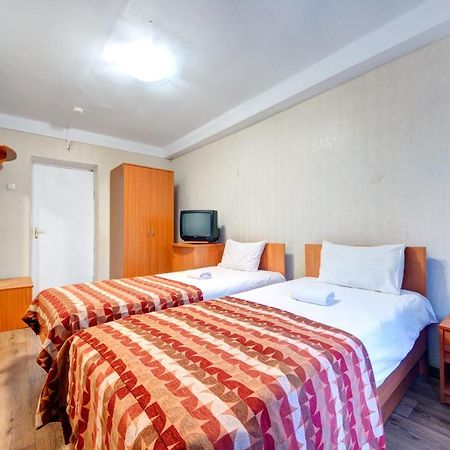 Holosiyvsky Hotel Kijev Kültér fotó