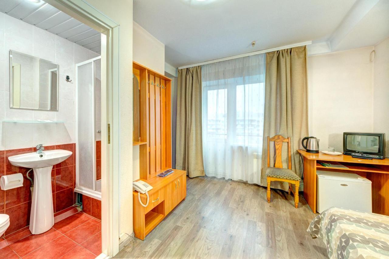Holosiyvsky Hotel Kijev Kültér fotó